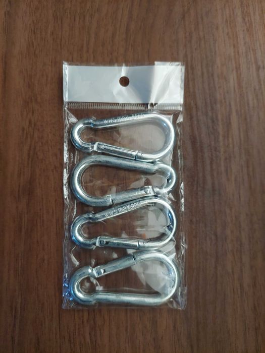 4 Mosquetões novos, de carga máxima 80Kg.Tamanho 6cm