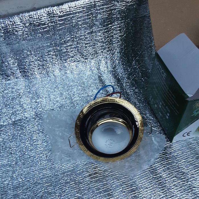 Врезные лампы в греческом стиле