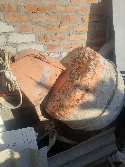 Бетономішалка редукторна 80 л (безвінцова)