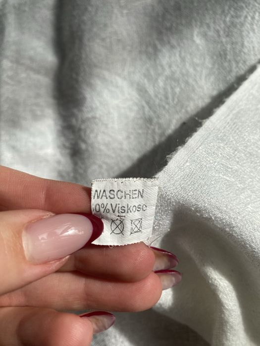 Śmietankowy szalik z wiskozy