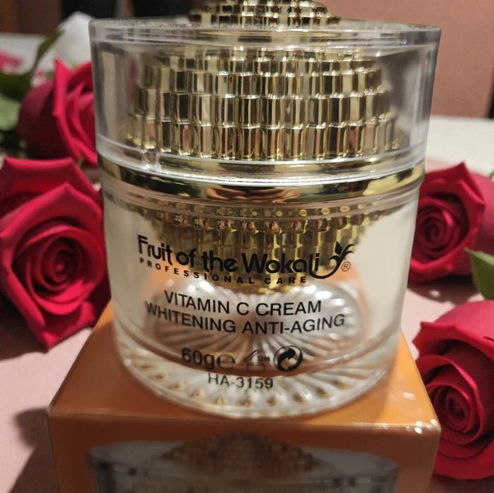 Krem do twarzy z witaminą C rozświetlający anti-aging 60 g