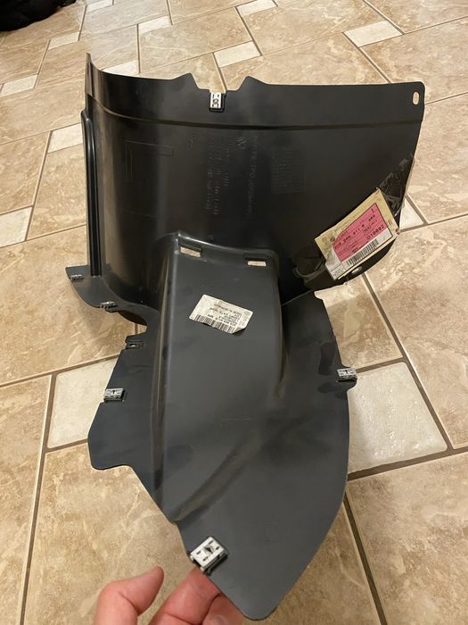 Nadkole Lewe przednie VW Passat B6