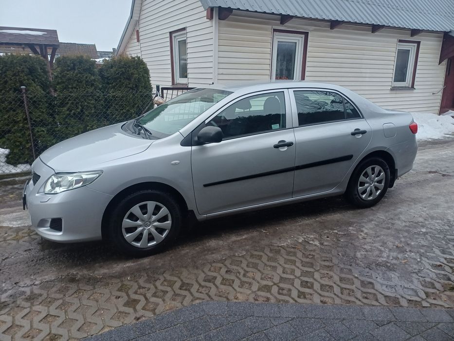 Toyota Corolla  Polski Salon Serwis