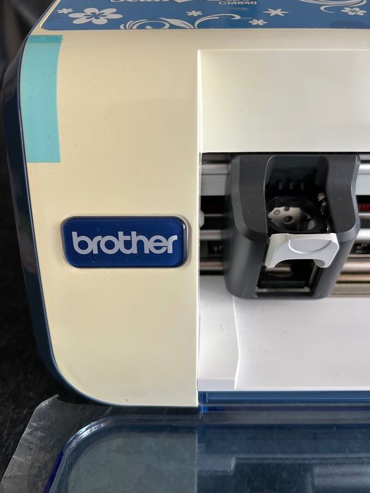 Ploter Brother CM840 ScanNCut – NOWY (tylko przetestowany) + komplet
