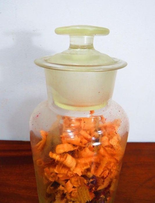 Antigo frasco de farmácia.