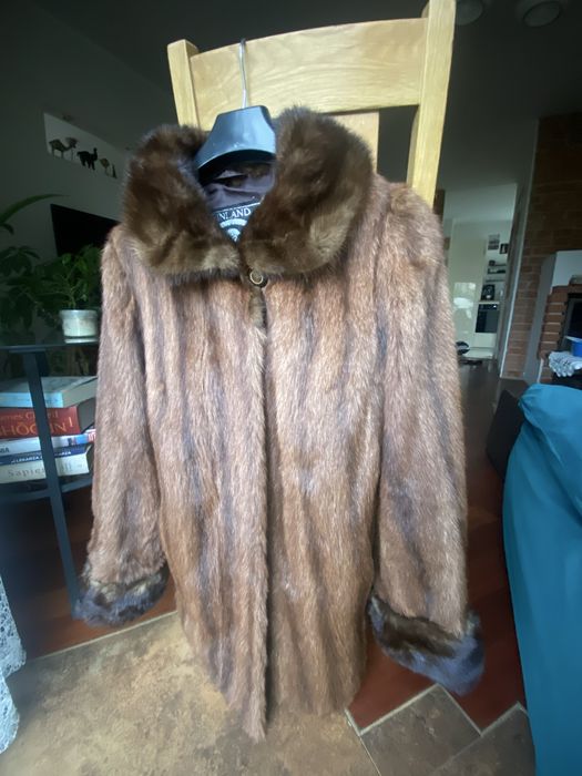 Sprzedam kurtkę z naturalnego futra -promocja świateczna