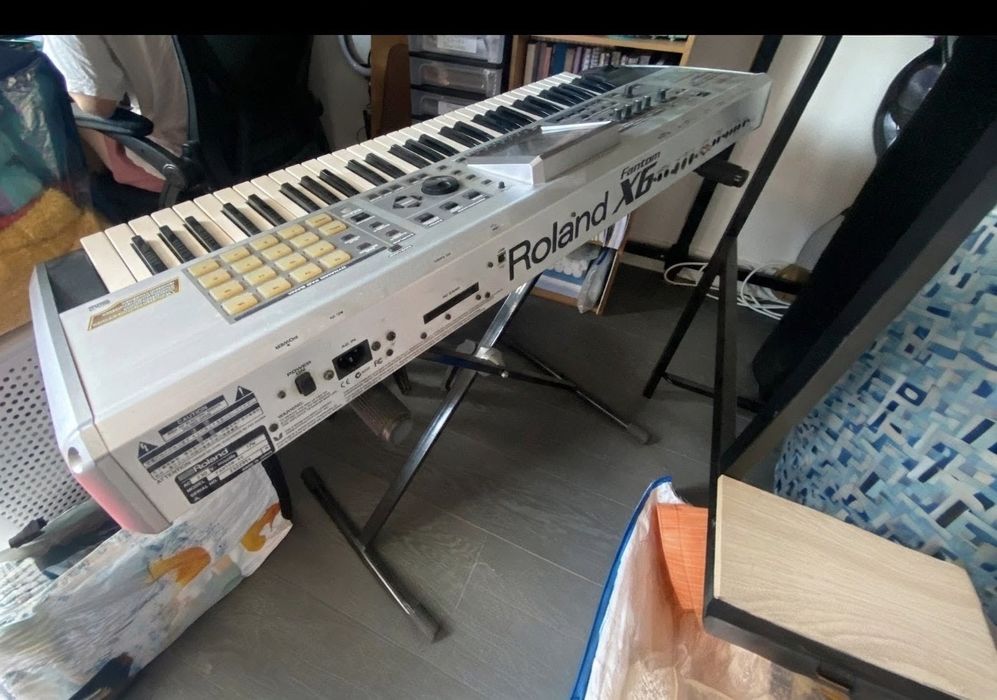 Roland Fantom X6