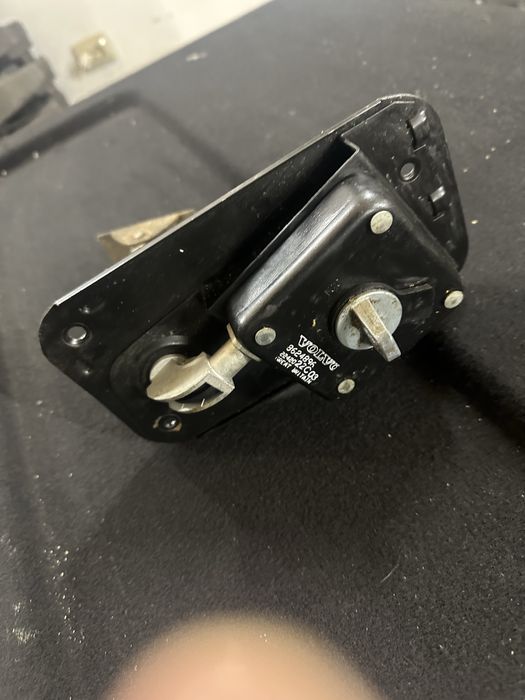 Кріплення запасного колеса volvo xc90 2004-2015рік,8624896