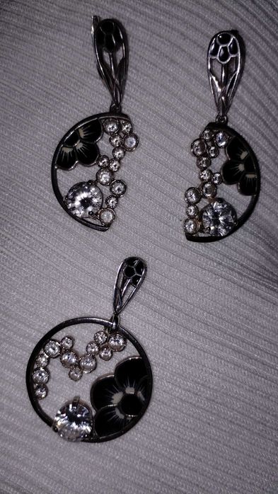 Срібний набір. Сережки та кулон