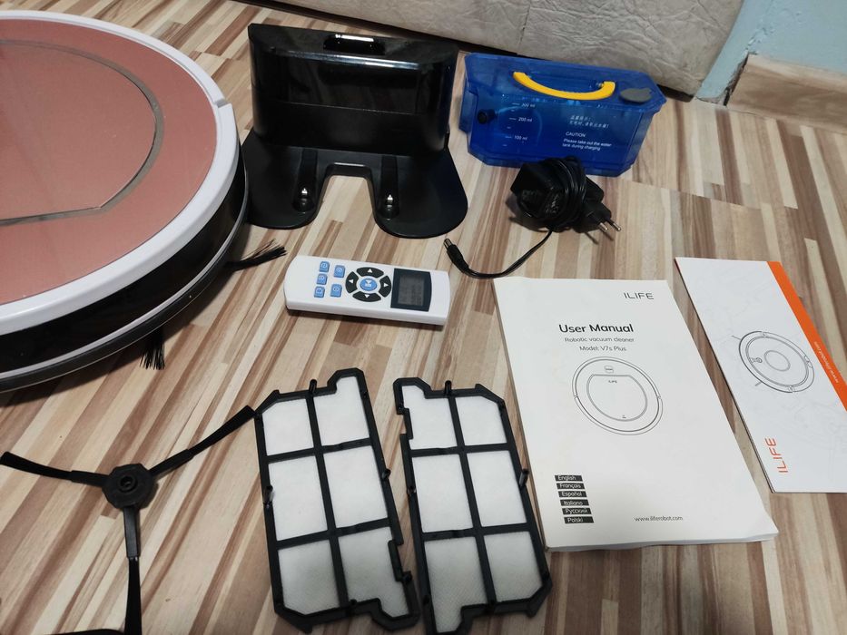 Odkurzacz typu Roomba z funkcją mopowania iLife v7s plus
