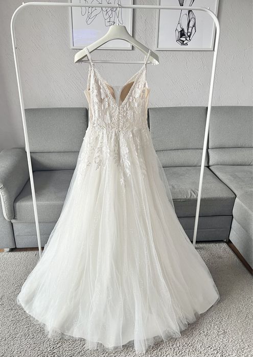 Suknia ślubna koronka