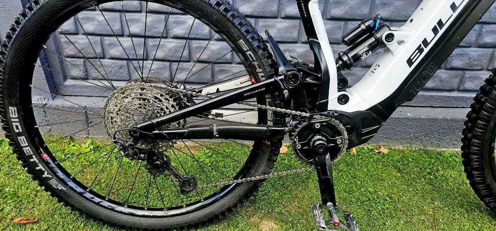 Rower Elektryczny Bulls evo  Am5 rama L 48cm koła 29 fox bateria 1000wh