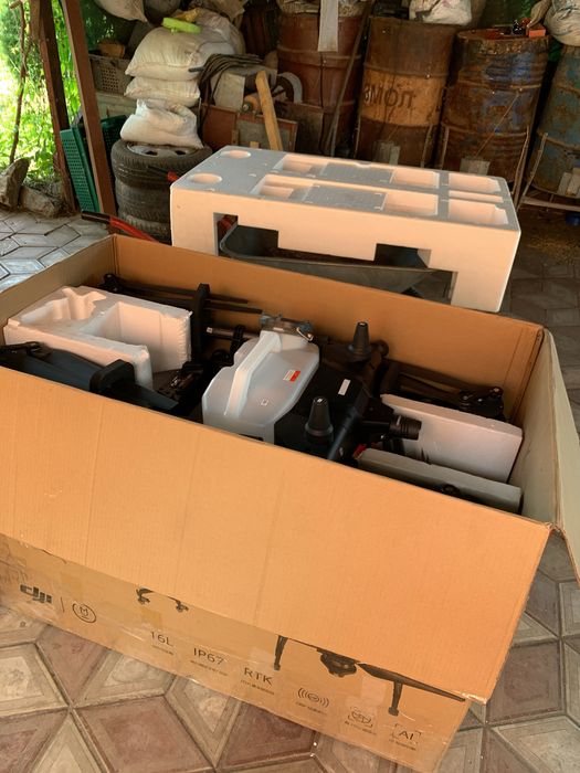 Агродрон Dji agras t 16