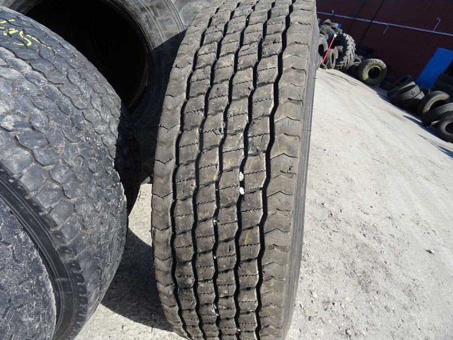 opona 315/80R22.5 Deestone SS 433 (690 netto)