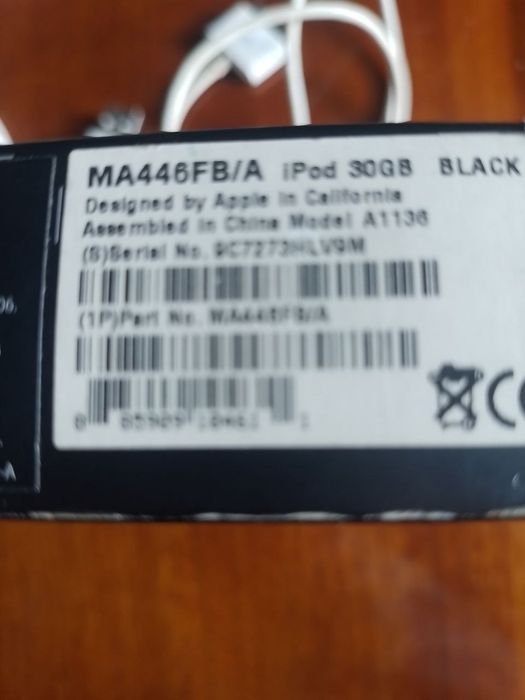 I Pod 30 GB MA 446 FB /A . Робочий стан.