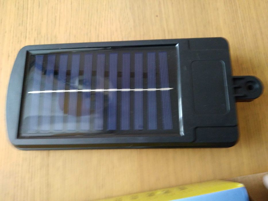 Latarnia - lampa solarna uliczna 150led