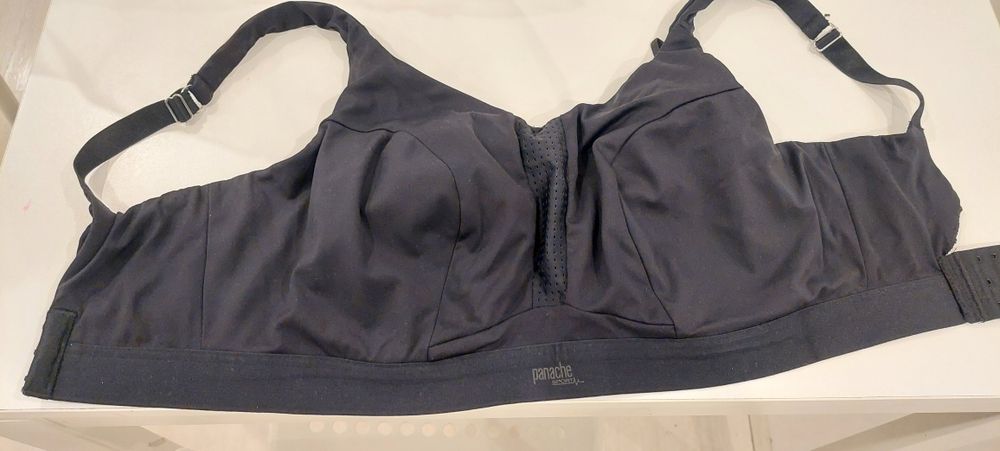 Polecam duze miski biustonosza usztywniany