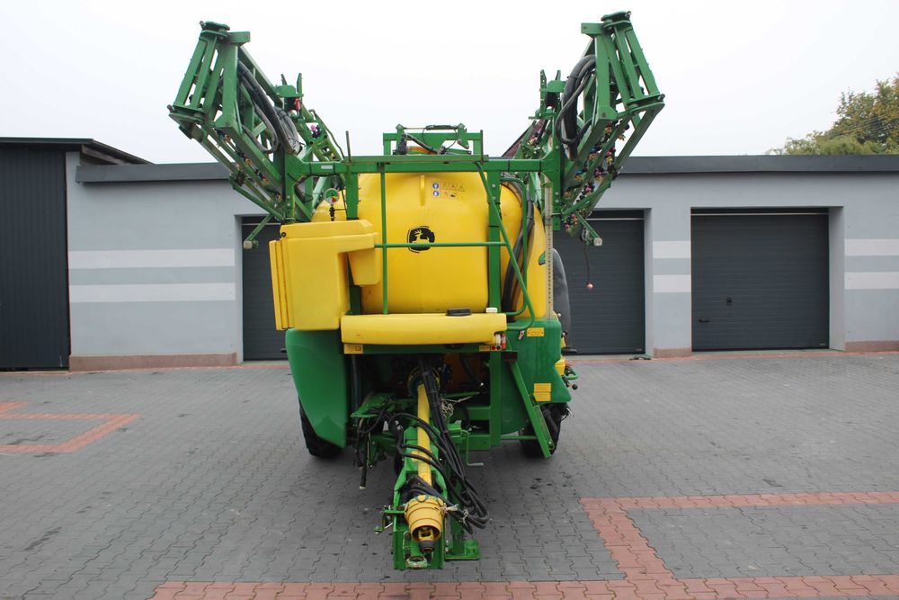Opryskiwacz John Deere 740  hardi  kuhn