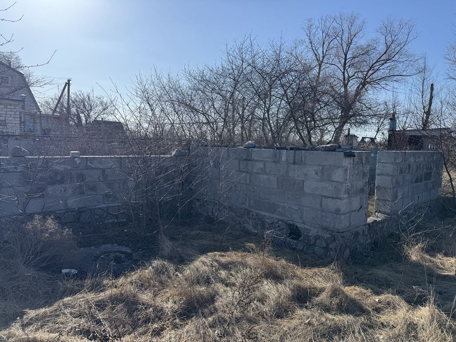 ПРОДАМ  дачу  біля річки Дніпро