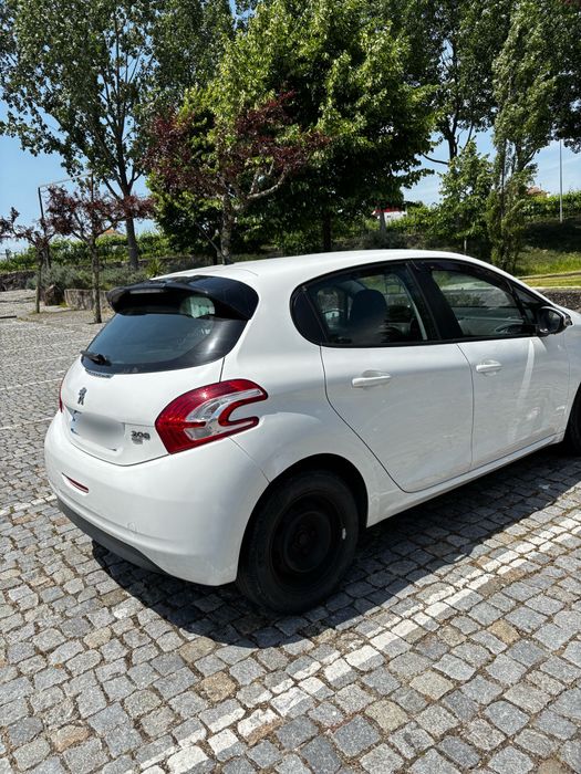 Peugeot 208 1.6 e-HDI