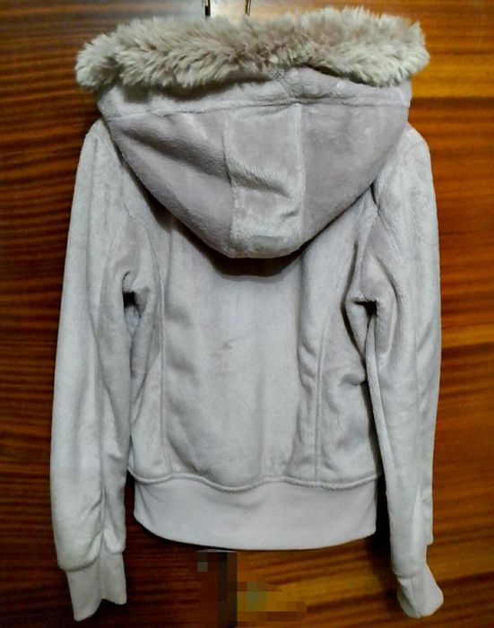 Тепла кофтинка з капюшоном, можливий торг