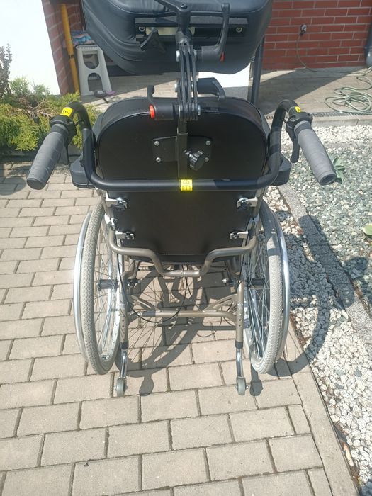 Sprzedam używany wózek inwalidzki