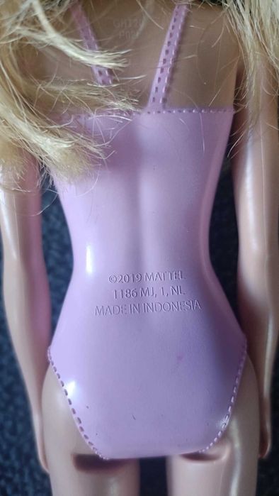 Lalka Barbie w stroju kąpielowy Mattel
