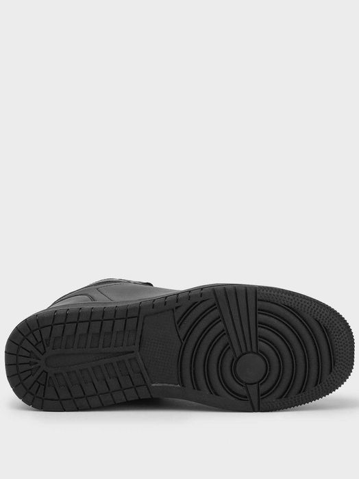 Зимові високі кросівки