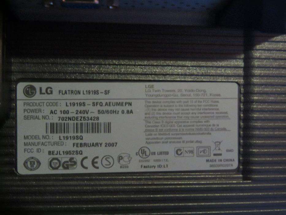 Monitor LG - 19 cali