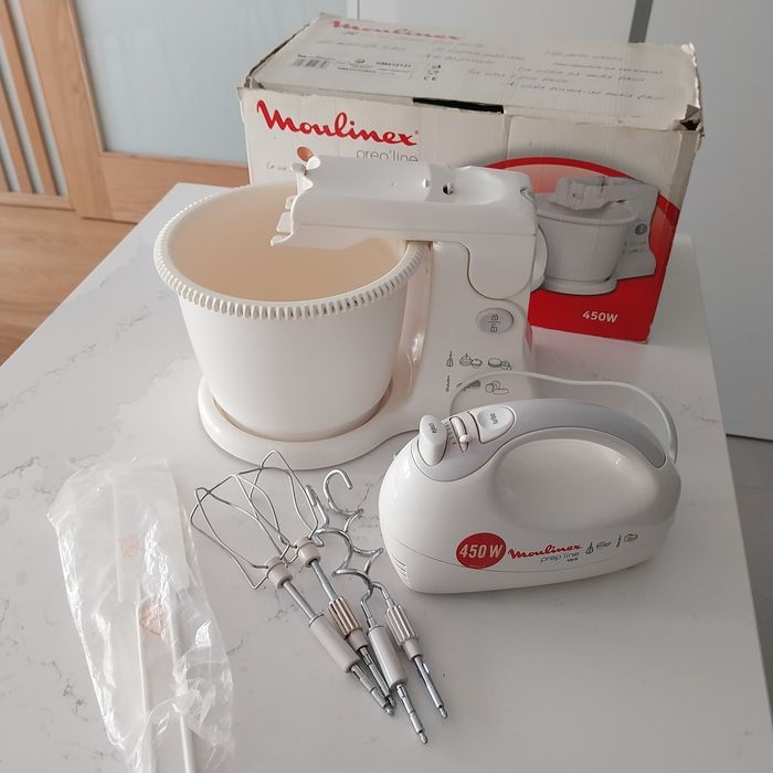 Batedeira com taça Moulinex