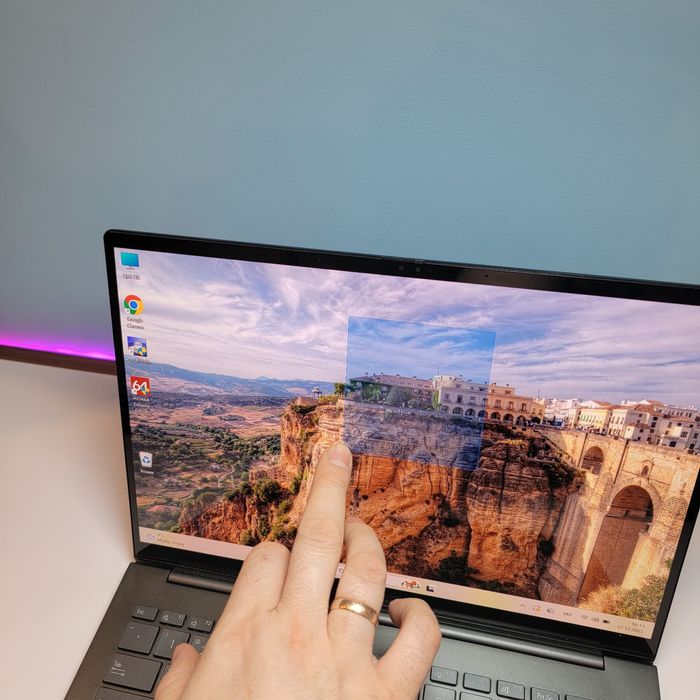 Asus Zenbook Q415M ULTRA 5 125H 8Ram (DDR5  7467 Mhz) 512SSD