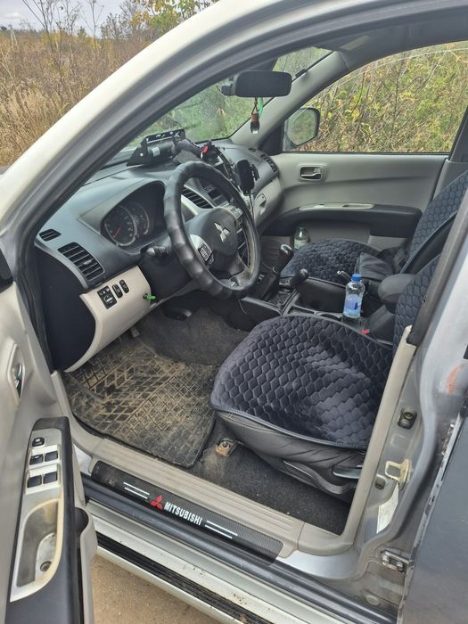 Mitsubishi L200 2011рік