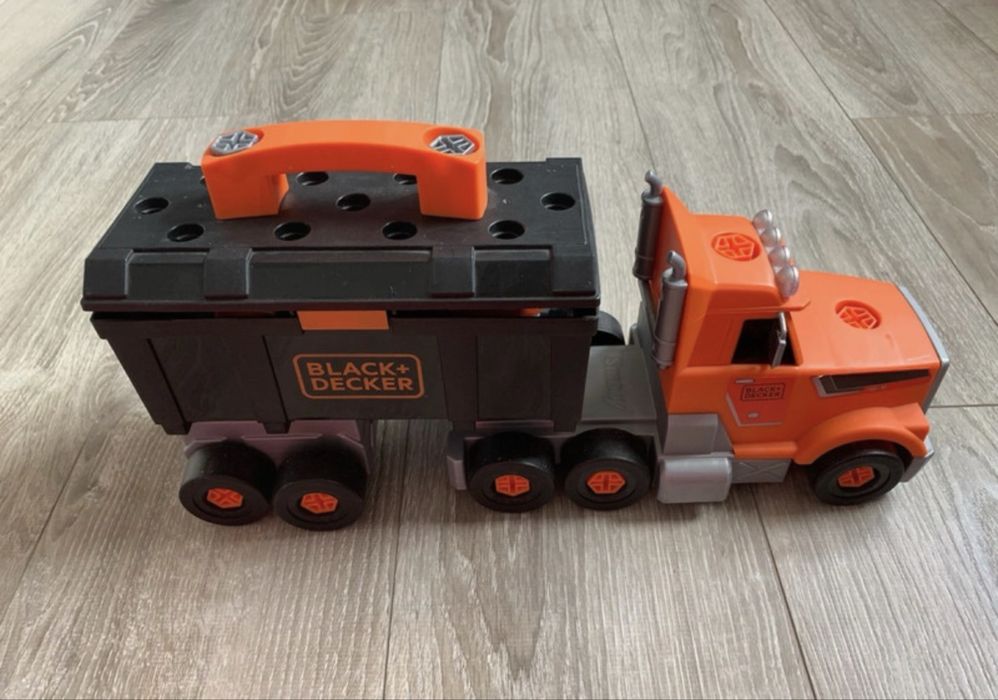Camião black and decker