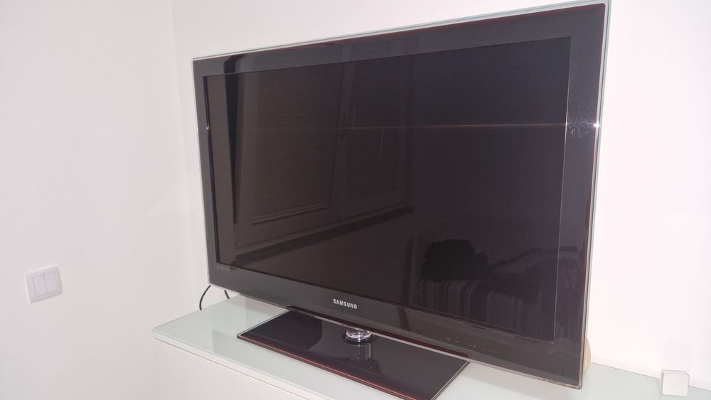 Samsung LED TV 40'' - SLIM