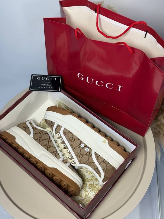 Sneakersy Gucci na platformie  trampki