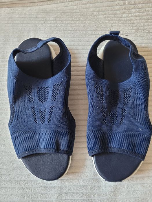 Nowe sandały damskie rozm.39.5