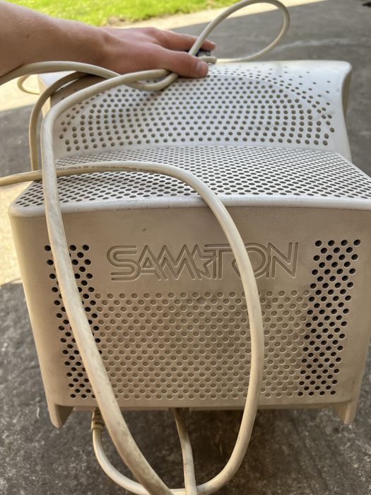 Monitor Retro Samtron 76BDF