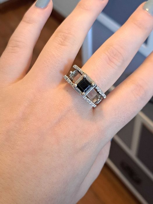 Anel de prata preto e prateado