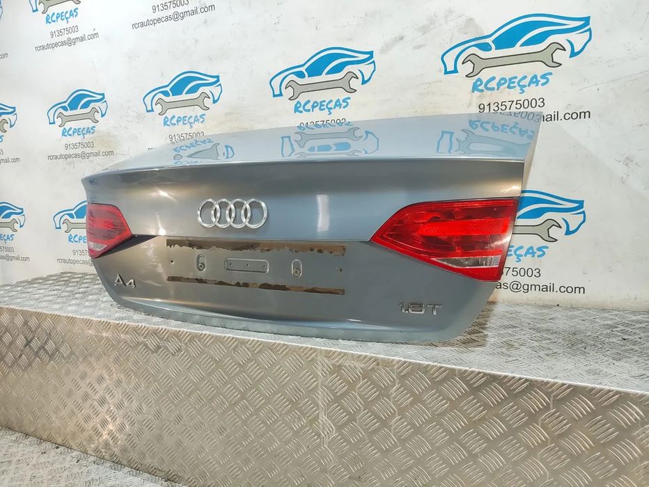 Tampa / Porta da Mala Audi A4 B8 Sedan - Pré Facelift - Farolins |