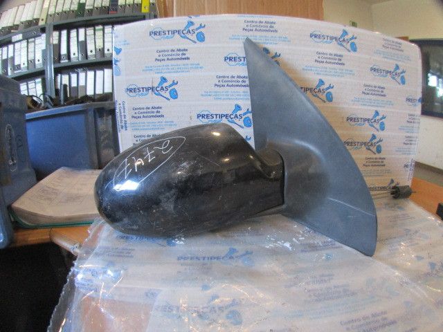 Retrovisor / espelho direito FORD Focus I Sedan (DFW)