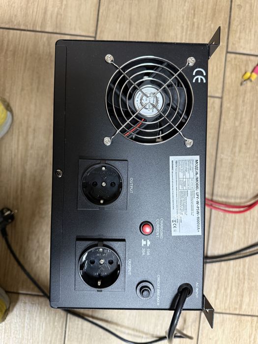 ДБЖ з правильною синусоїдою 12V LPY-W-PSW-1000VA+(700Вт)10A/20A