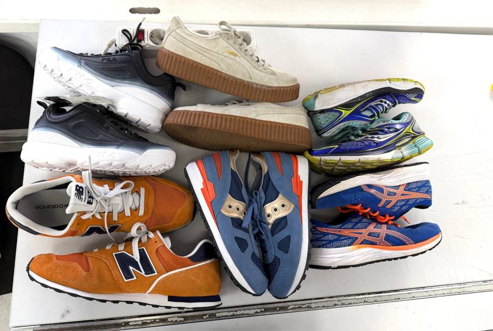 Поставка взуття найк кроссівки найк одяг nike acg sb air jordan bape