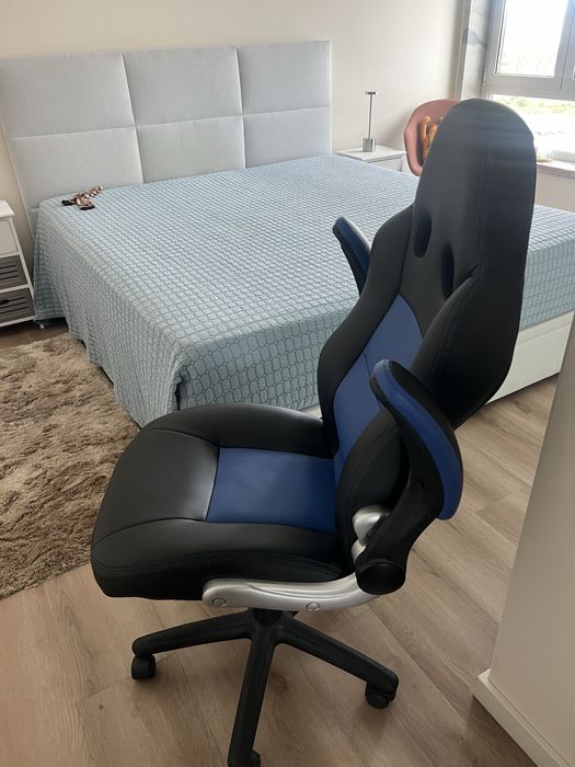 Cadeira gaming nova