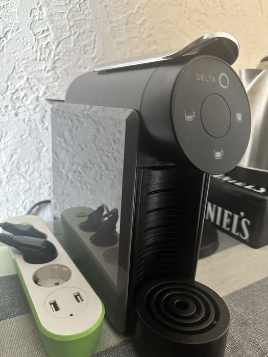 Капсульна кавомашина Delta q mini