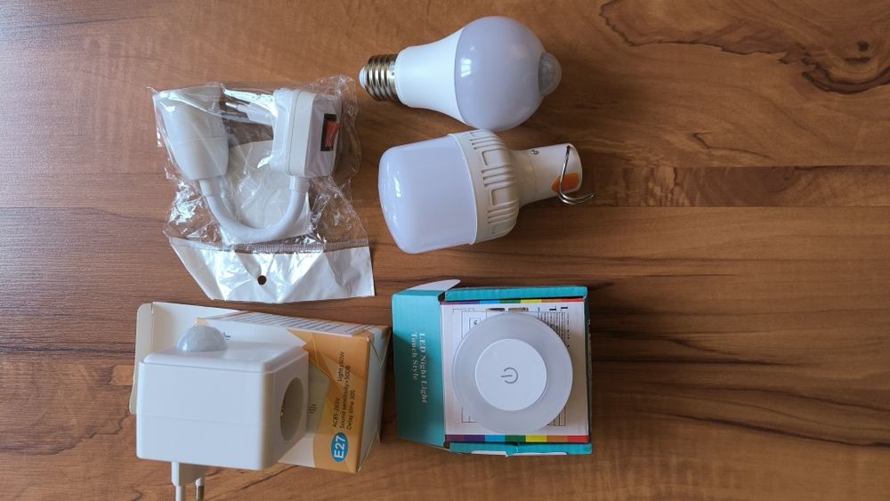 Лампа акумуляторна.