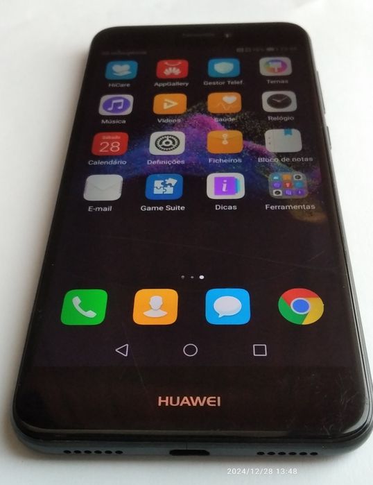 Smartphone Huawei P8 lite 2017 a funcionar