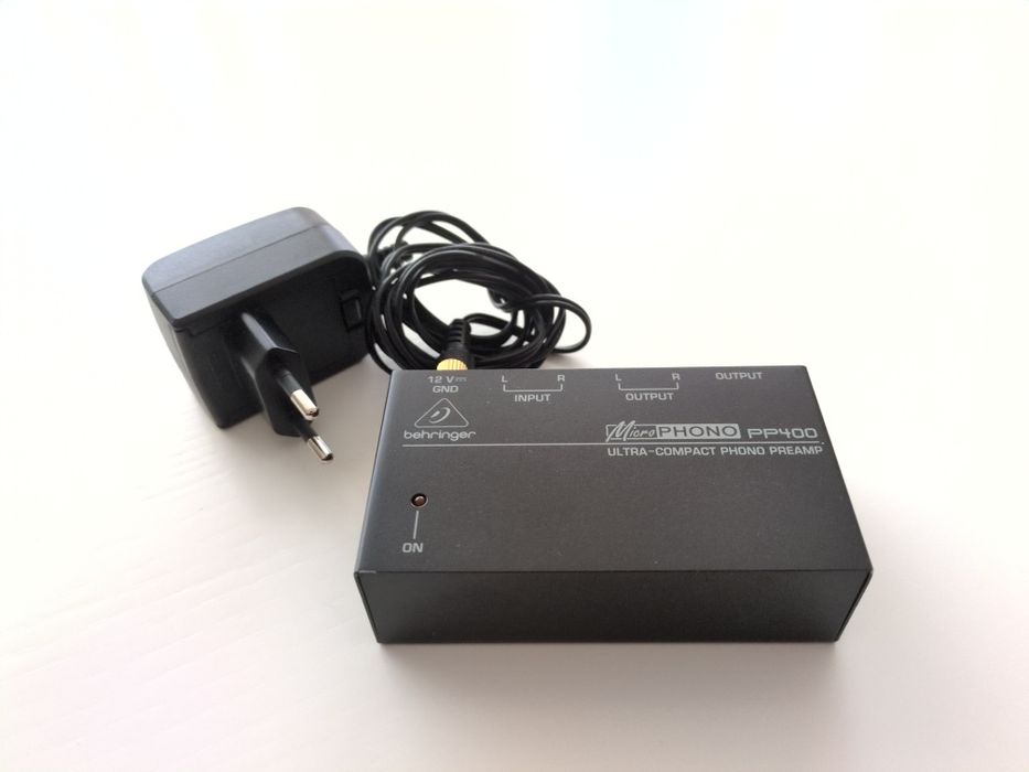 Behringer PP400 (Pré-amplificador Phono)