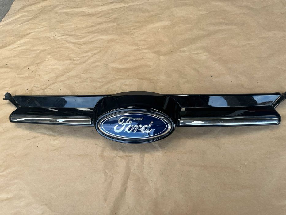 Ford Focus mk3 atrapa chłodnicy grill