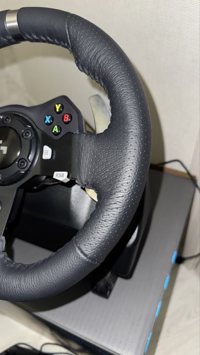 Кермо + педалі Logitech G920 Driving Force