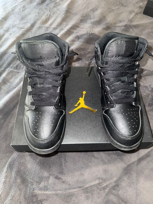 Air Jordan 1 Mid Preto
